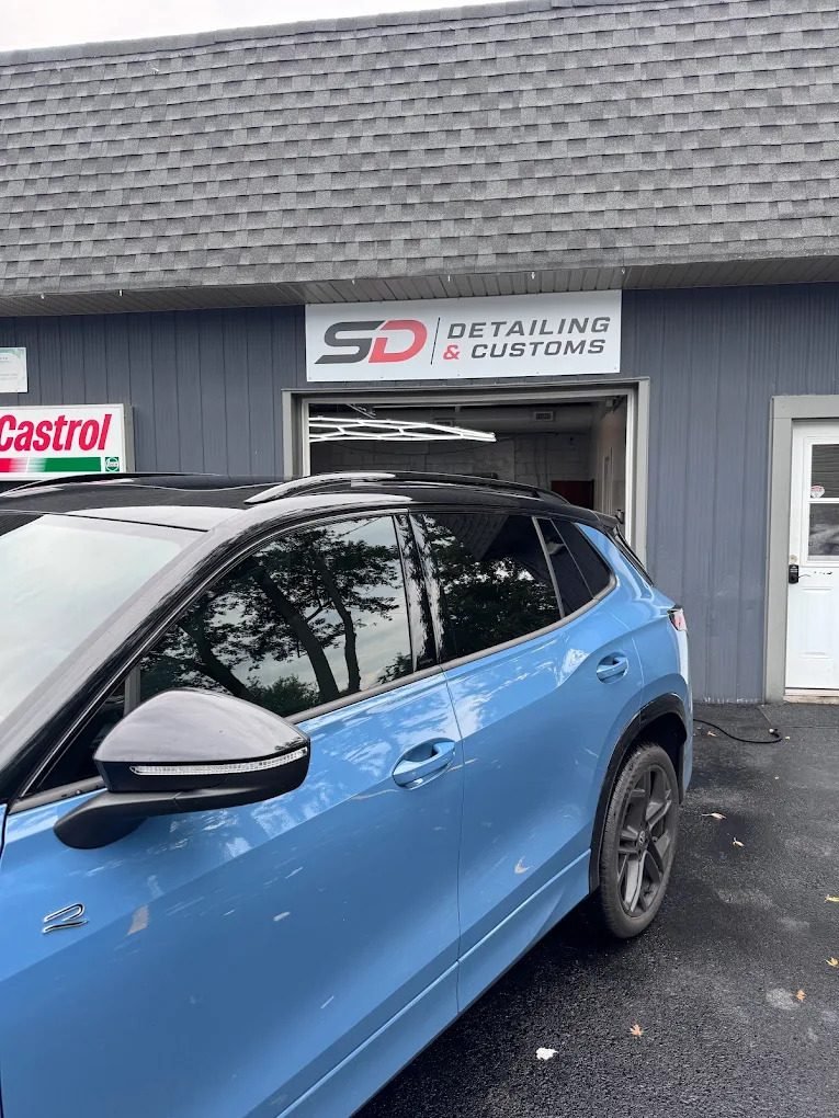 SD Detailing & Customs shop on First Rd W in Stoney Creek